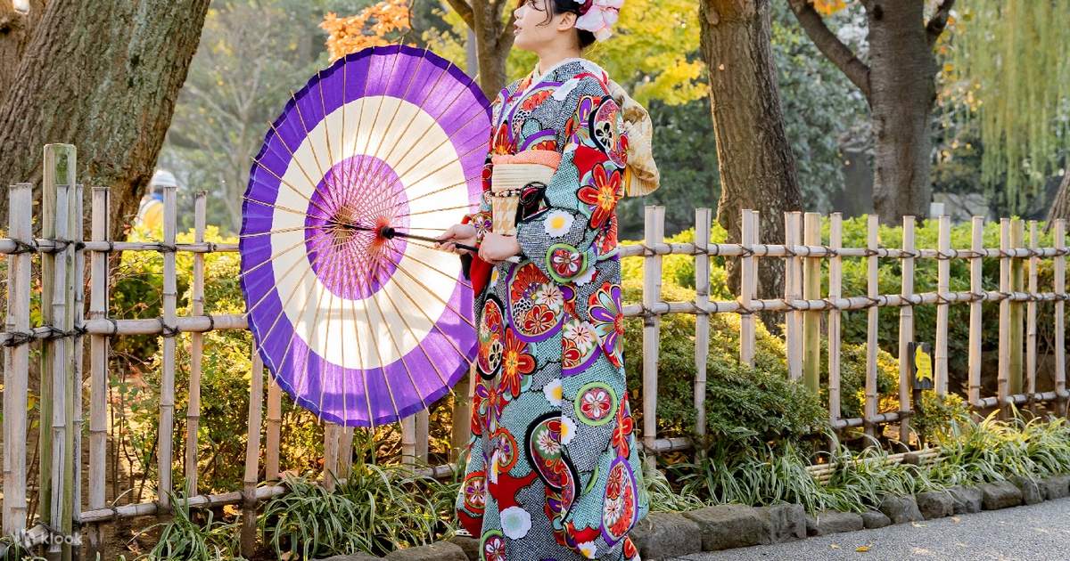 着物・浴衣 Akakiko 今年初の浴衣！大人カラフルな蝶と花 | AHN MIKA オフィシャルブログ